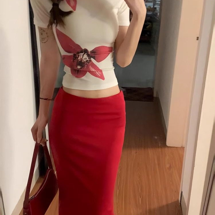 纯欲风辣妹花朵印花正肩T恤女