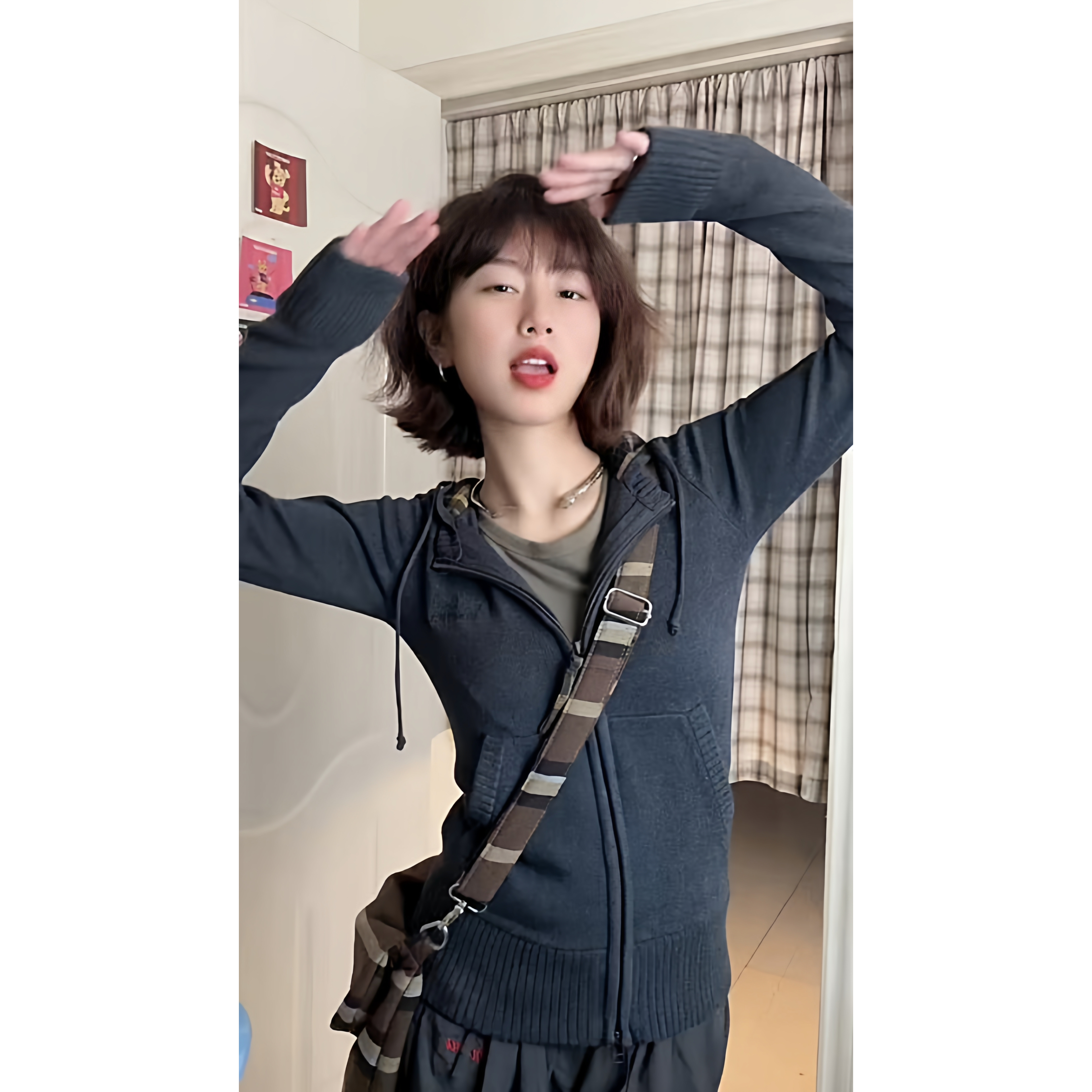 韩系拼色连帽灰色针织开衫毛衣女