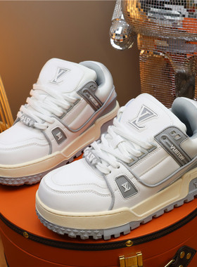 小胖丁轻奢白色厚底板鞋2025秋冬男女情侣潮牌增高休闲鞋男士潮鞋