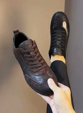 广州新款男士运动时尚百搭牛皮系弹力鞋带板鞋休闲鞋25072NRX