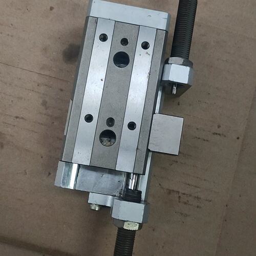 可维修滑台气缸MXQ20-40SB一个，无标签，！！议价