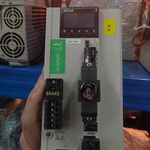 可维修禾川1KW伺服电机，驱动：SV-X3EA100A-A2，电机议价
