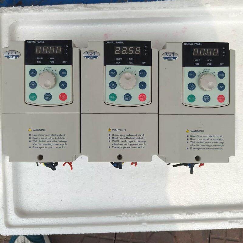 可维修蓝海华腾变频器V5-H-2T0.4G 220V 0.4KW议价