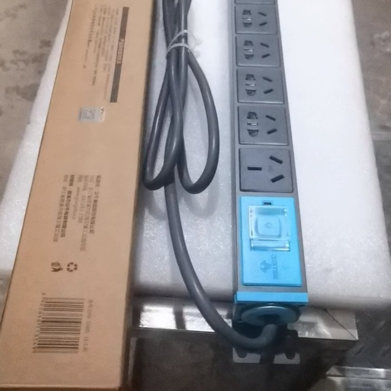 【议价】公牛机柜专用PDU插座 GNE-108D