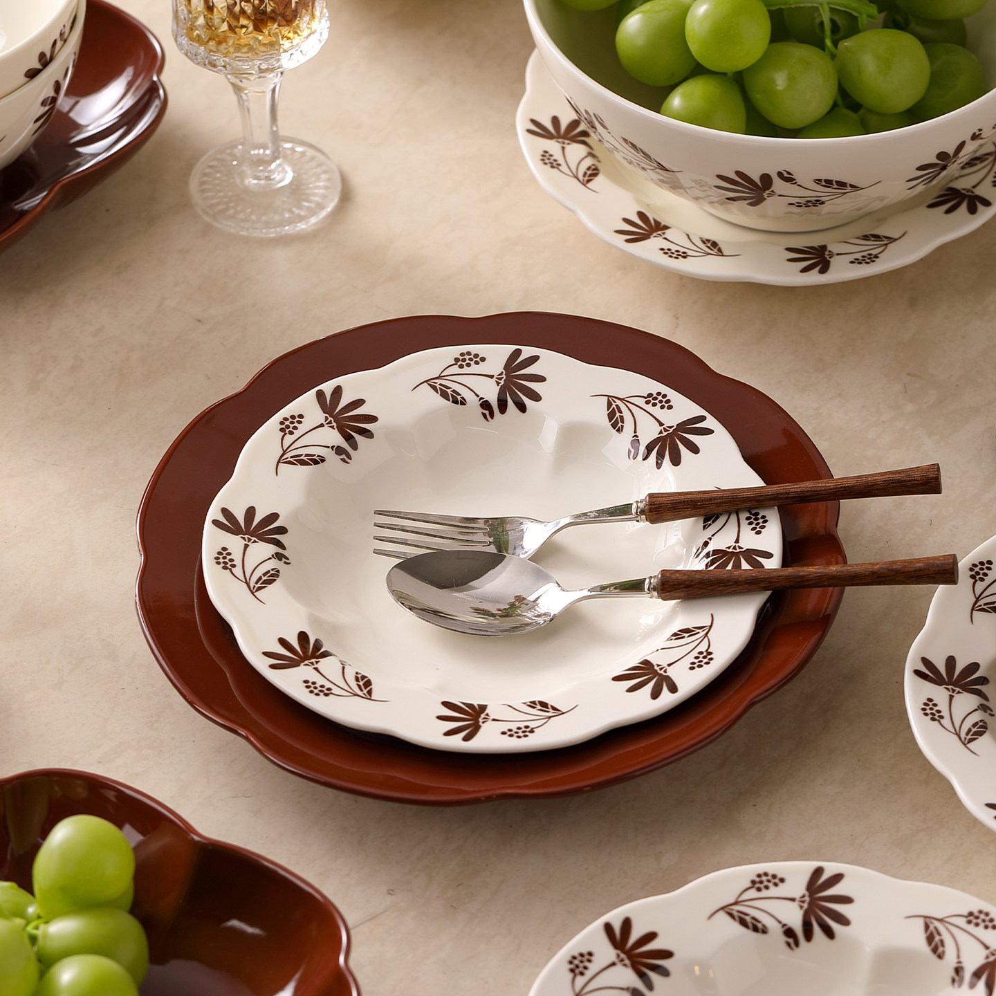 釉下彩中古风陶瓷餐具碗盘组合装家用2025新款碗筷盘子2025年新款,餐饮具,碗,淘宝优惠券,粉丝福利购,淘宝优惠卷