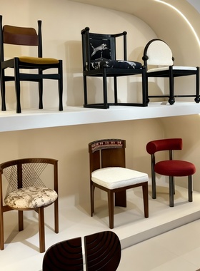 现代轻奢实木设计师椅摆件