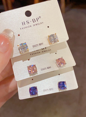 「YU心」轻奢精致简约通勤百搭设计感锆石方钻小耳钉