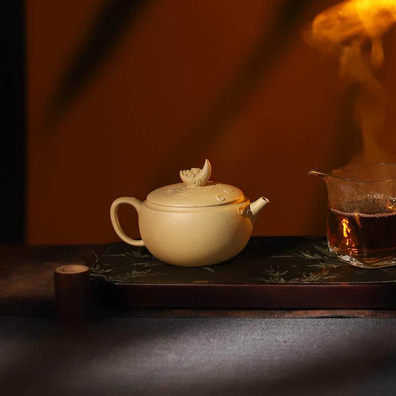 宜兴紫砂壶中式功夫泡茶壶茶具名家原矿段泥全手工雕塑玉兔220ML