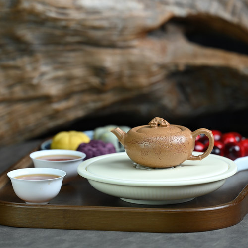 中式紫砂刻绘竹段太湖石