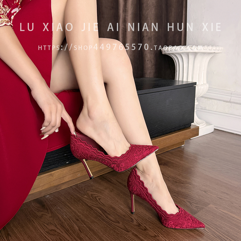 高跟鞋细跟优雅婚鞋配裙子新娘鞋