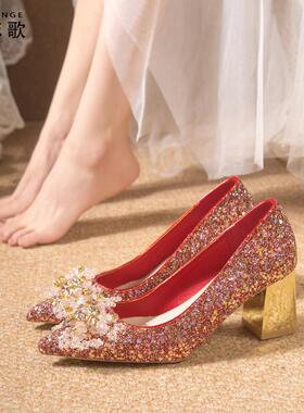小众新娘鞋2025新款法式婚鞋主婚纱两穿粗跟优雅不累脚红色高跟鞋