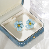 B蓝色珐琅彩花朵耳钉独特绝美2025耳环高级感轻奢度假风适合夏天