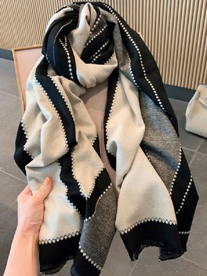 秋冬季简约风拼色几何围巾女百搭韩版两用披肩外搭高端围脖仿羊绒