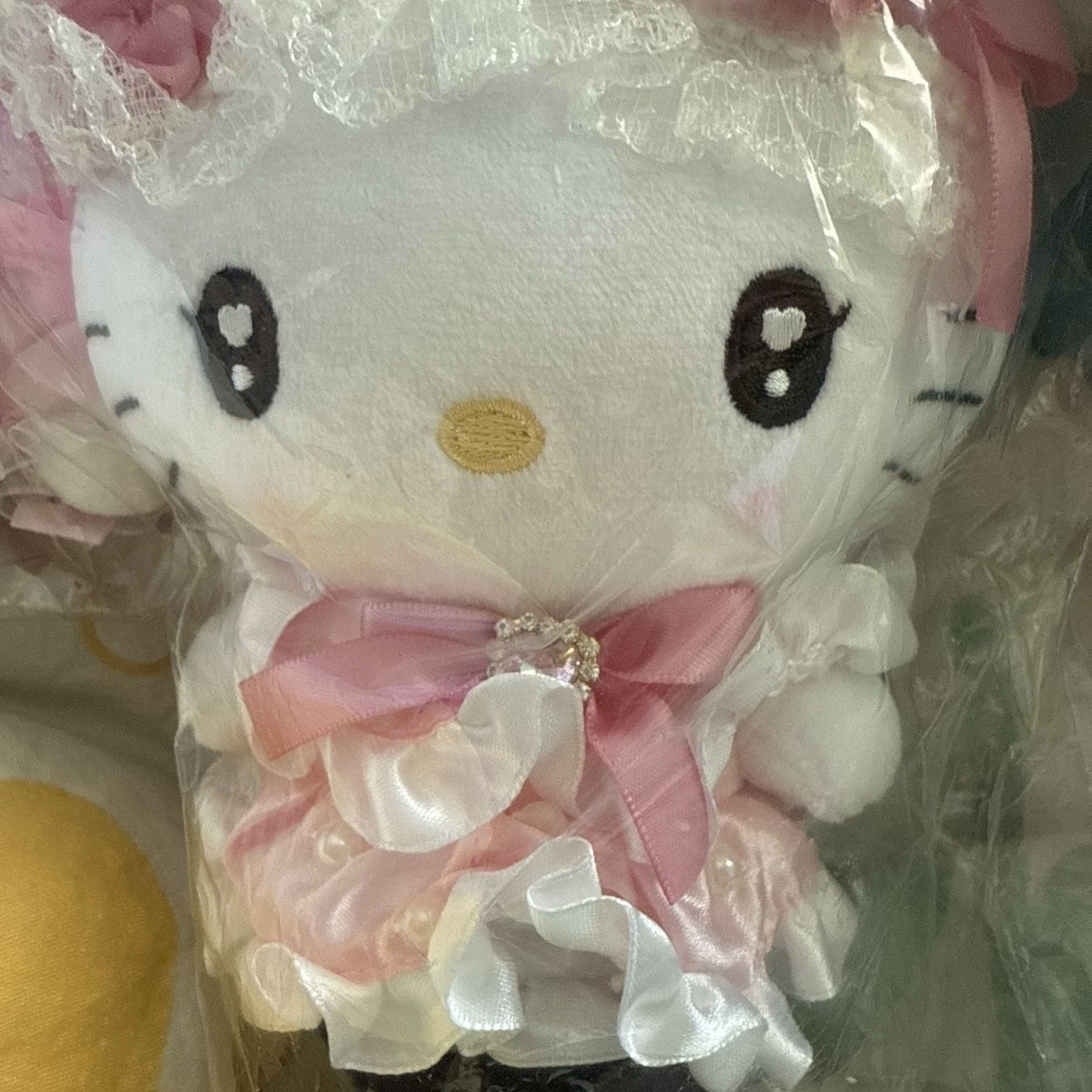 Sanrio三丽鸥 Hello Kitty/凯蒂猫 妆美堂 玩偶 毛绒挂件 14cm高