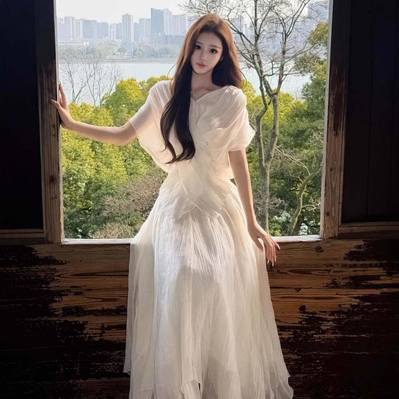 现货 2026初夏独特绝美漂亮洋气减龄轻熟小众富家千金白色套装裙