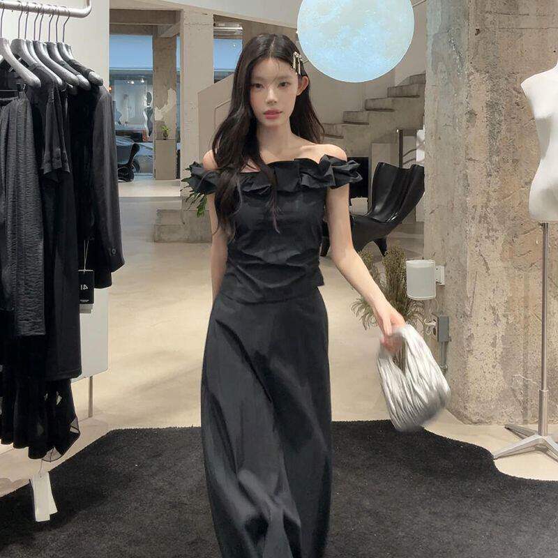 法式荷叶边一字肩灰色连衣裙女夏季2025新款气质穿搭一整套装长