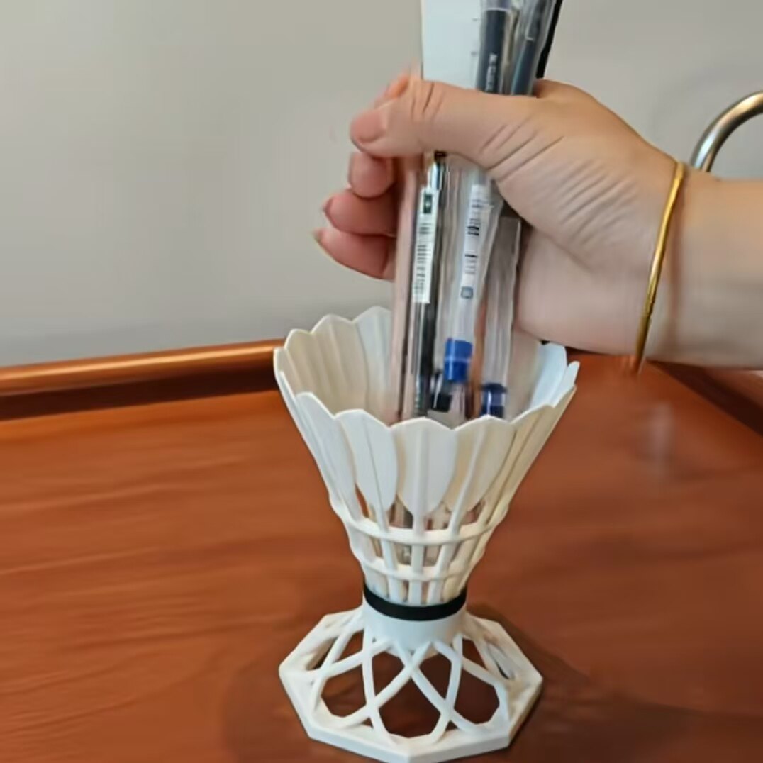 创意羽毛球造型笔筒白色收纳筒超轻桌面整理盒办公文具桌面收纳盒
