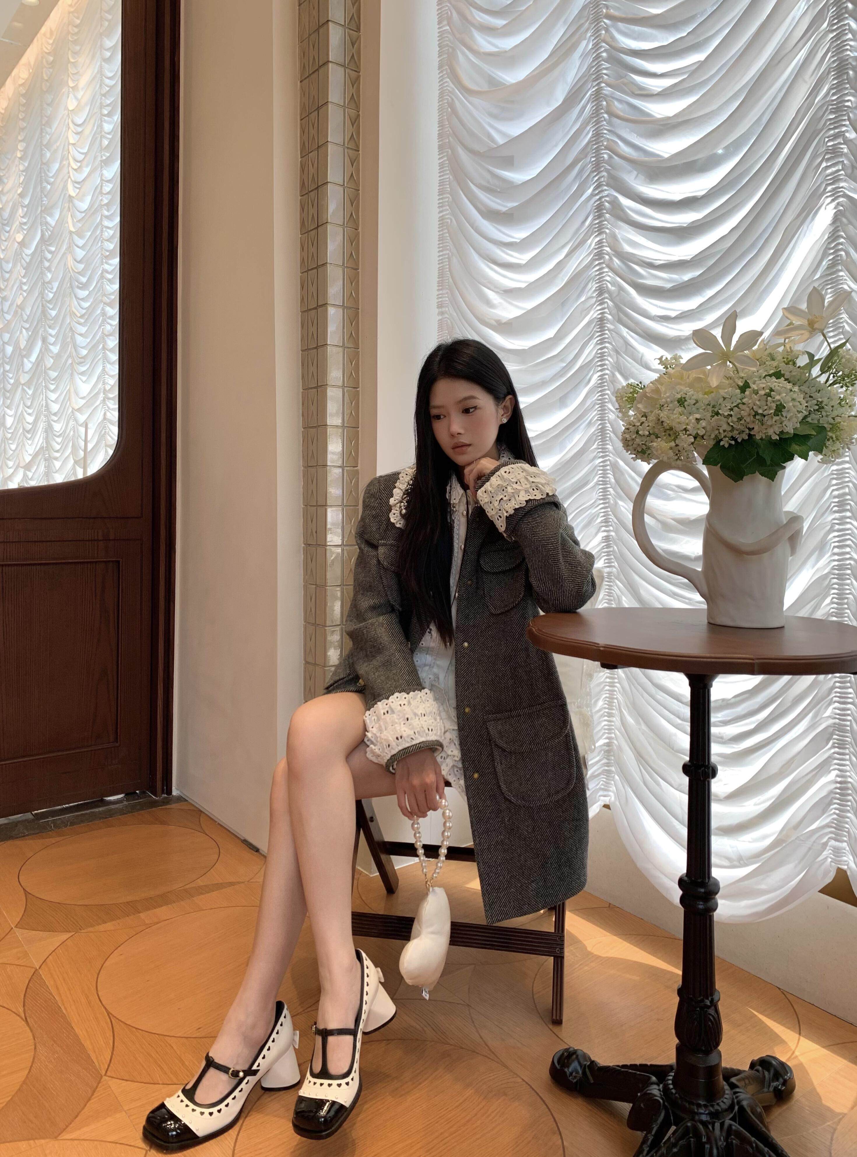 星妍(洛可可少女)赫本风灰色羊毛呢大衣女娃娃领中长款外套