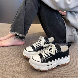 百搭小白鞋女学生平底板鞋韩版休闲鞋白鞋2025秋季新款系带女鞋