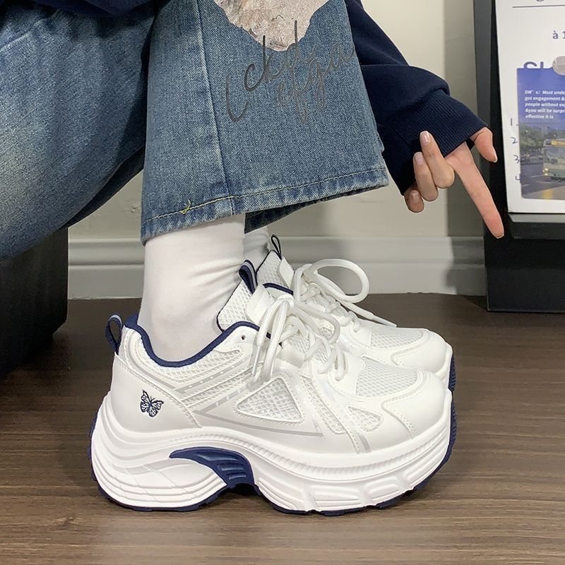 爆款轻便女鞋子蝴蝶增高