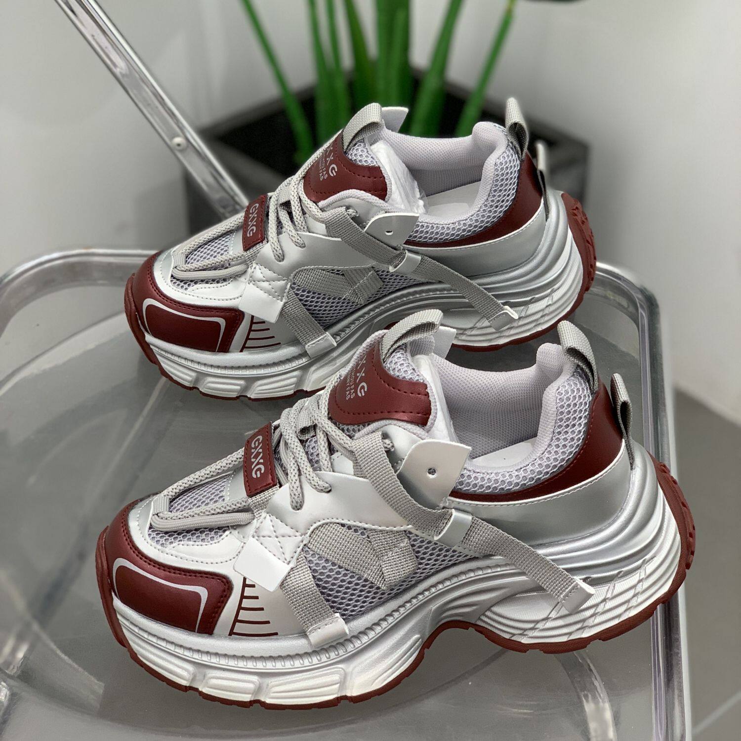 厚底轻便透气网面老爹鞋女2025跑步鞋百搭显运动鞋休闲女鞋