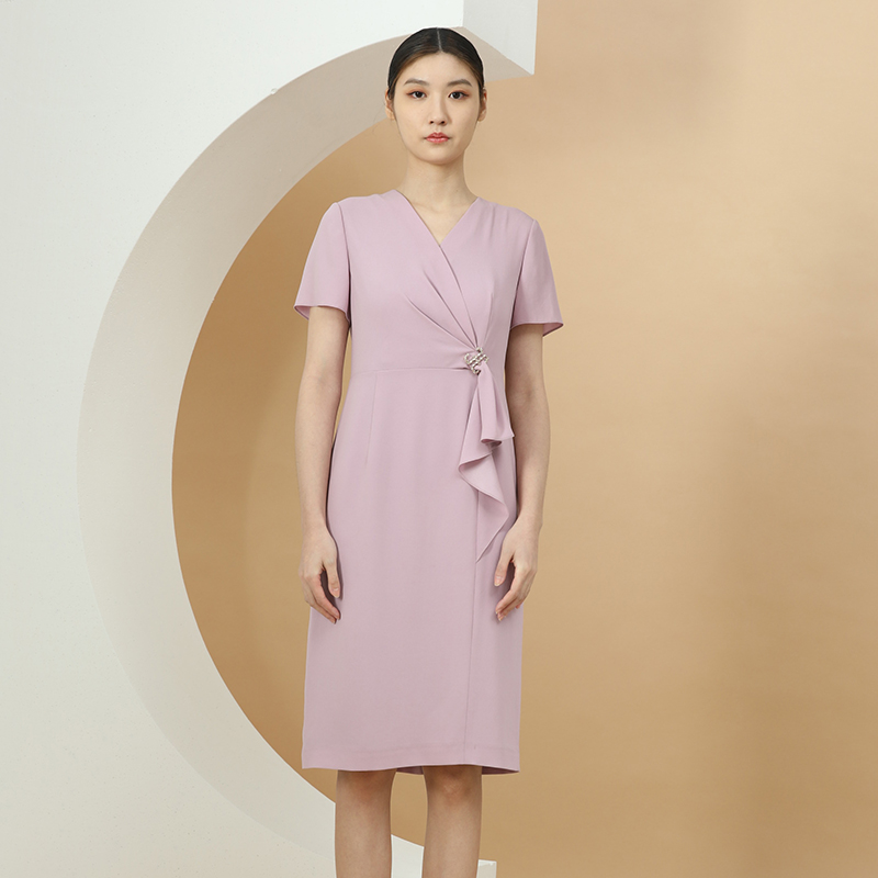 戴布拉芬品牌新款夏季高级感荷叶边装饰扣设计收腰直筒连衣裙女