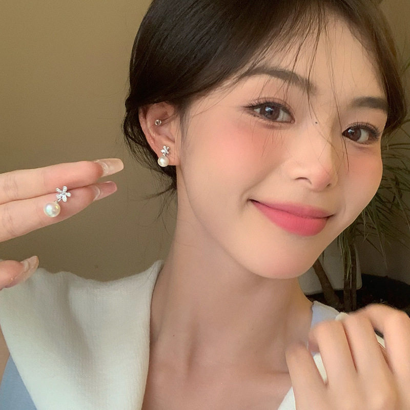 925纯银镶钻花朵珍珠耳钉女简约