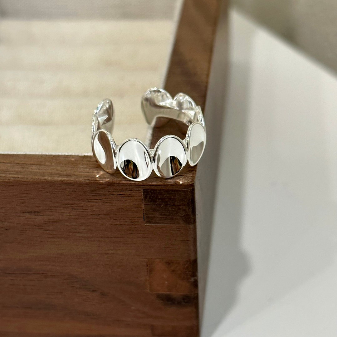 纯银戒指韩国ins简约个性冷淡风s925凹面椭圆拼接戒指女开口指杯