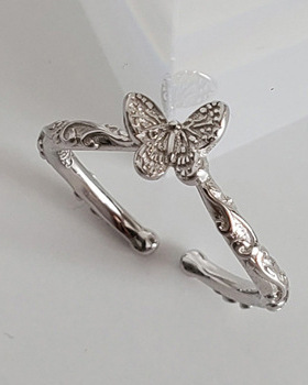 纯银镂空爱心蝴蝶戒指女s925小众设计高级感指环ins冷淡风食指戒