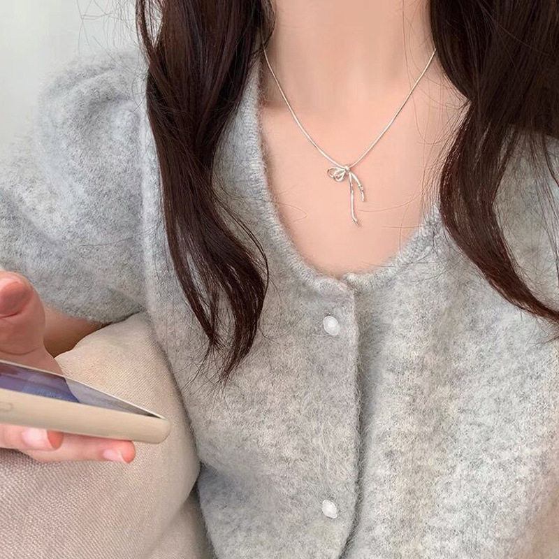 S925纯银简约小众线条打结蝴蝶结