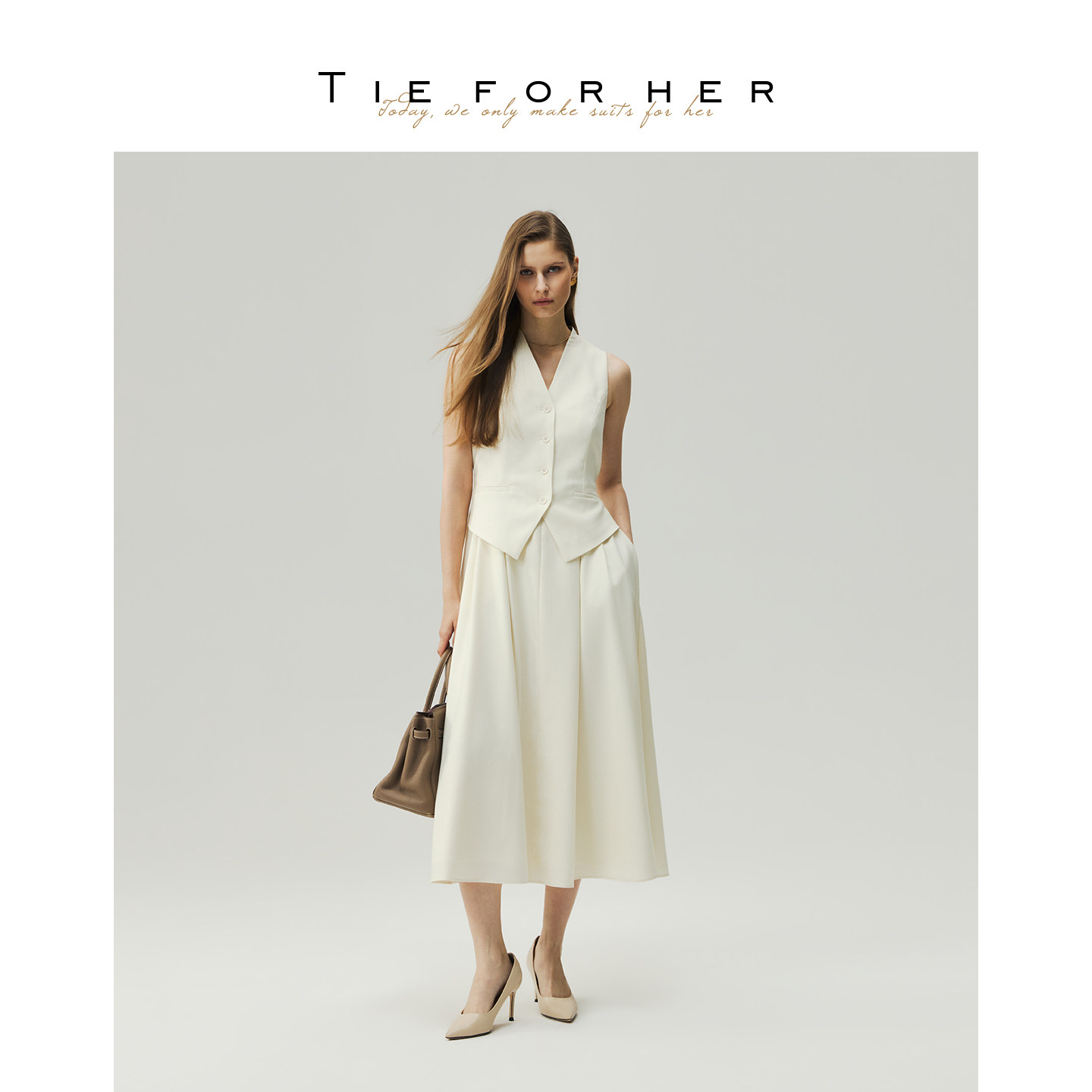 TieForHer 香草蛋羹色假两件马甲拼接设计A字连衣裙 26早秋新款