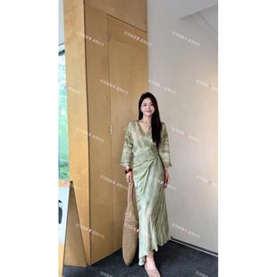 【私有浪漫】2026春季新款松弛感V领连衣裙扎染新中式绿色长裙女