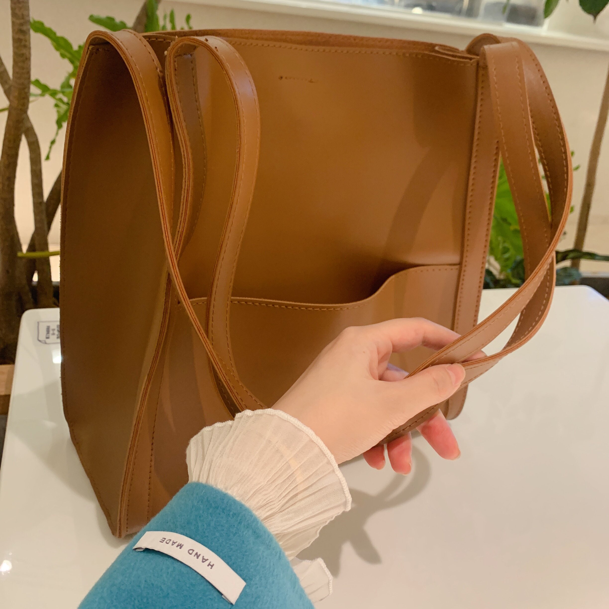一个可搭配你衣柜里所有衣服的包包,韩风实用不留后悔!