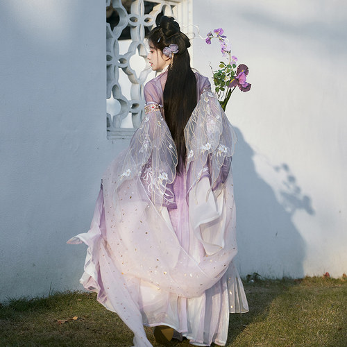 玉术女刺绣诃子裙汉服套装