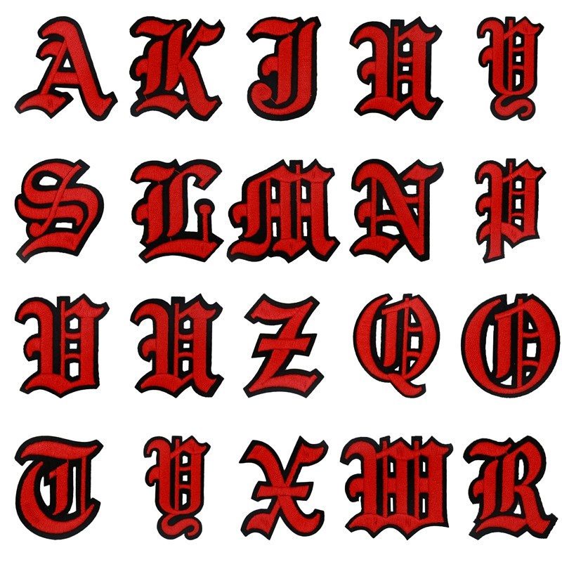 26个红色哥特文字刺绣布贴英文字母时尚修补贴衣服diy装饰绣花贴