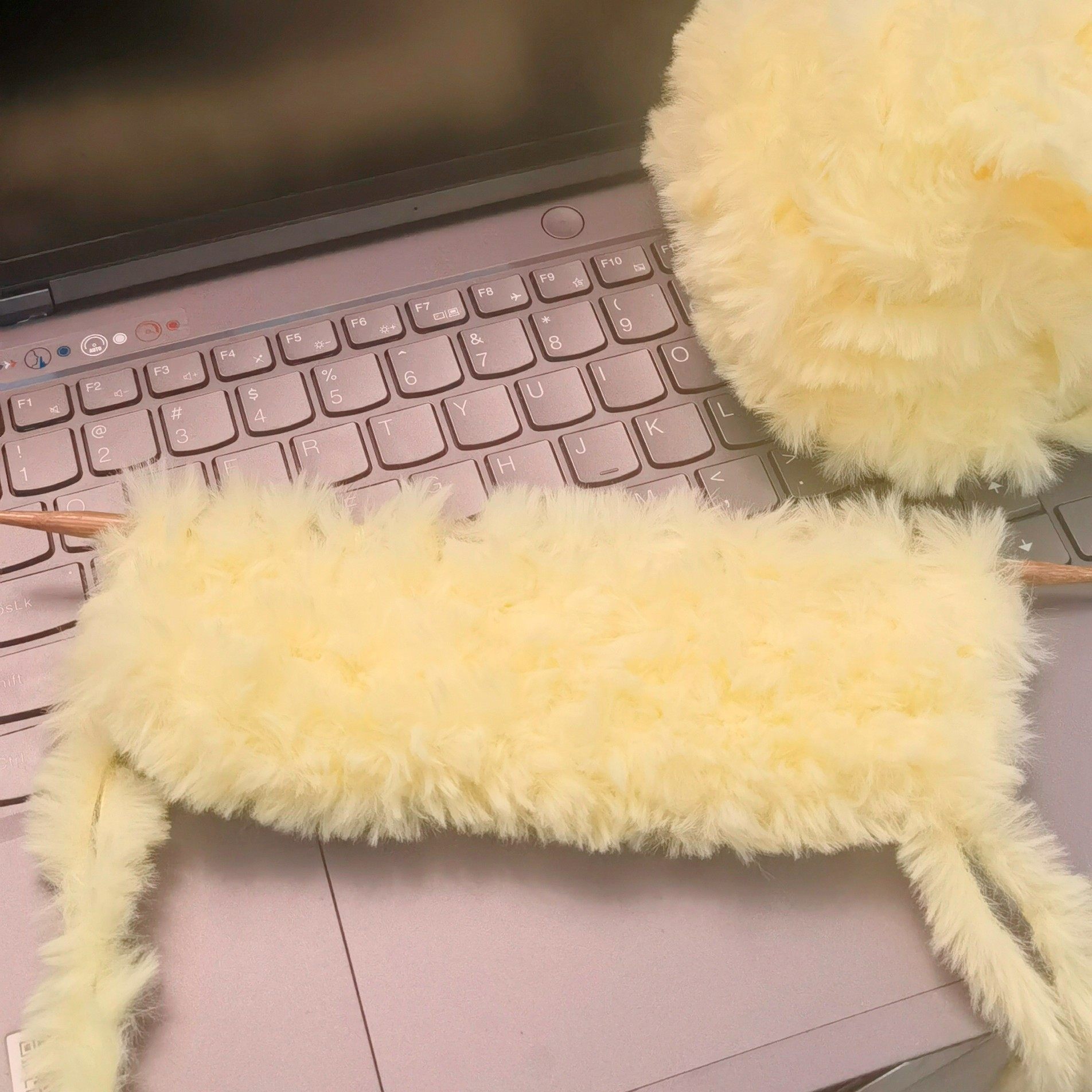 貂绒裘皮绒仿皮草线手工编织围巾diy材料包长毛线围脖送女男朋友,服饰配件/皮带/帽子/围巾,DIY编织材料包,淘宝优惠券,粉丝福利购,淘宝优惠卷