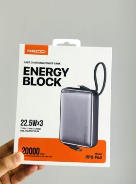 Recci移动电源20000mAh大容量22.5W快充PD3.0磁吸充电宝