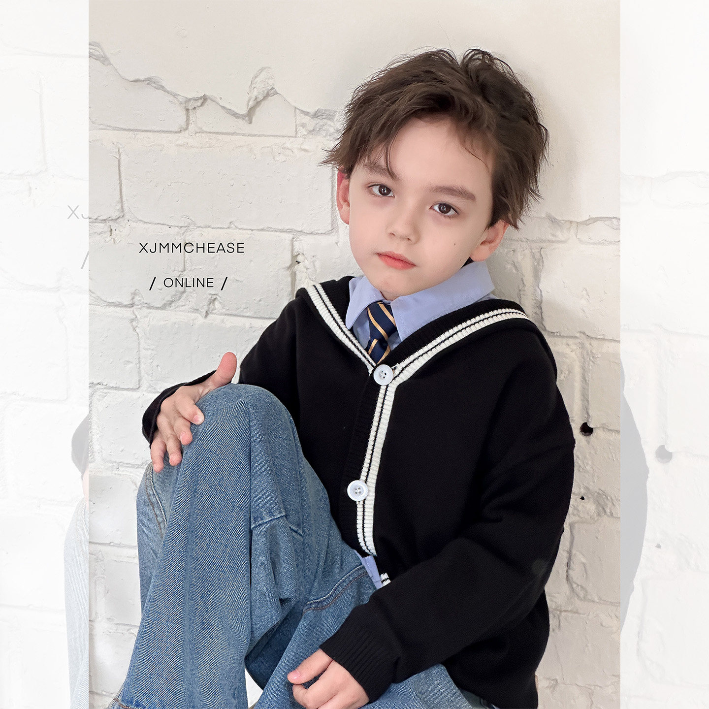 虾酱麻麻男童毛衣春秋装2026新款男孩上衣黑色洋气儿童装针织外套