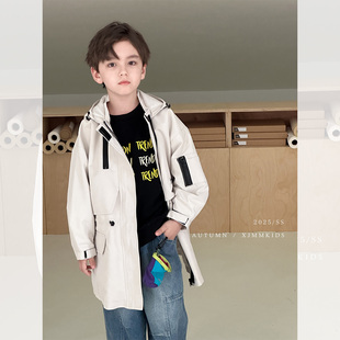 虾酱麻麻男童风衣秋冬装2025新款男孩洋气白色中长款连帽儿童大衣