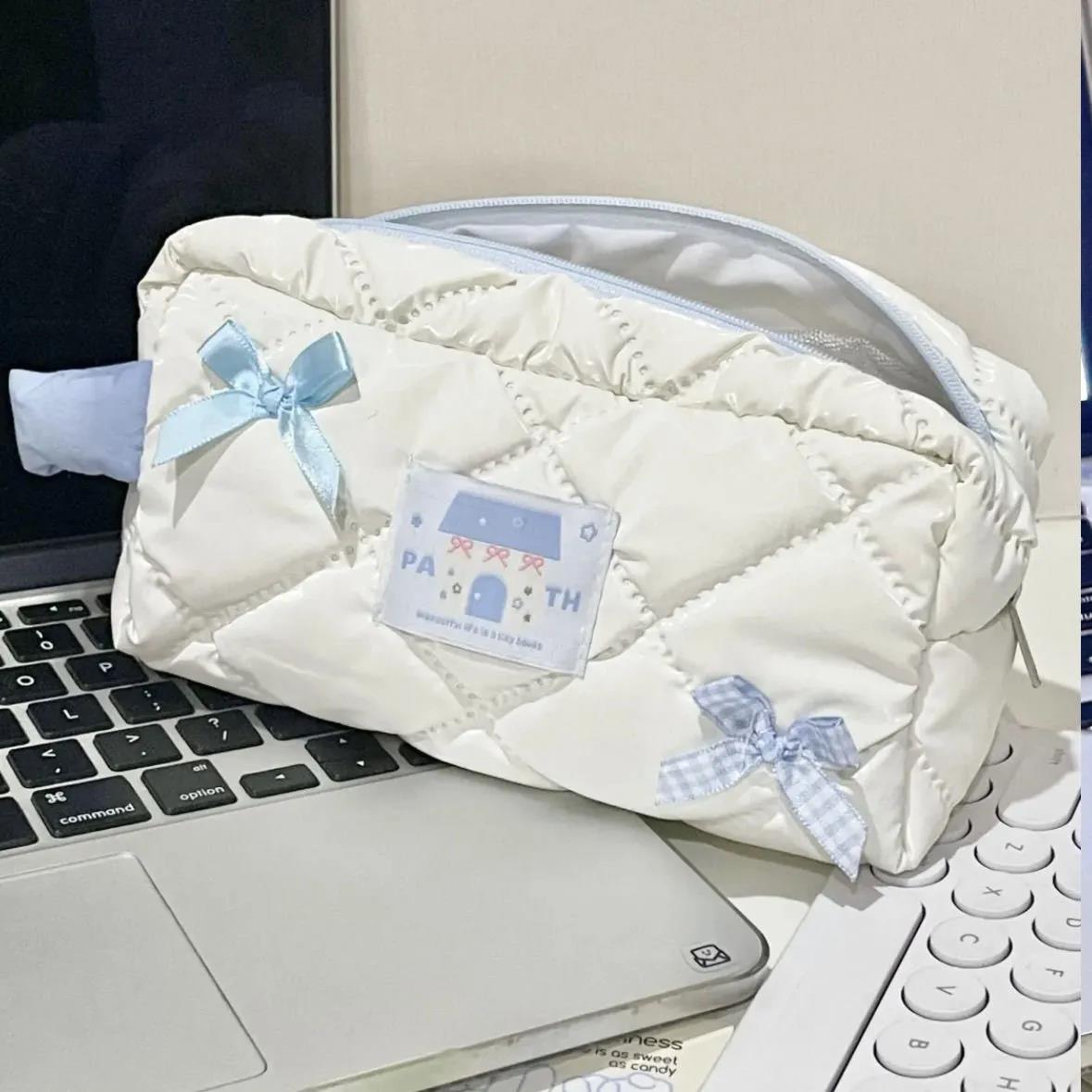 爆款蝴蝶结可爱笔袋ins高颜值学生文具收纳袋少女大容量化妆包