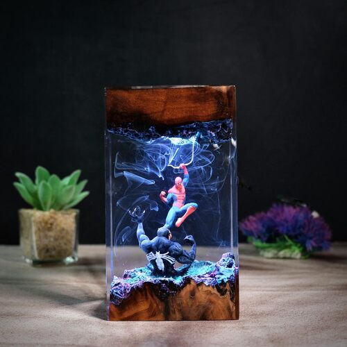 跨境Resin Lamp Anime蜘蛛侠 VS毒液树脂灯给朋友的小夜灯摆件