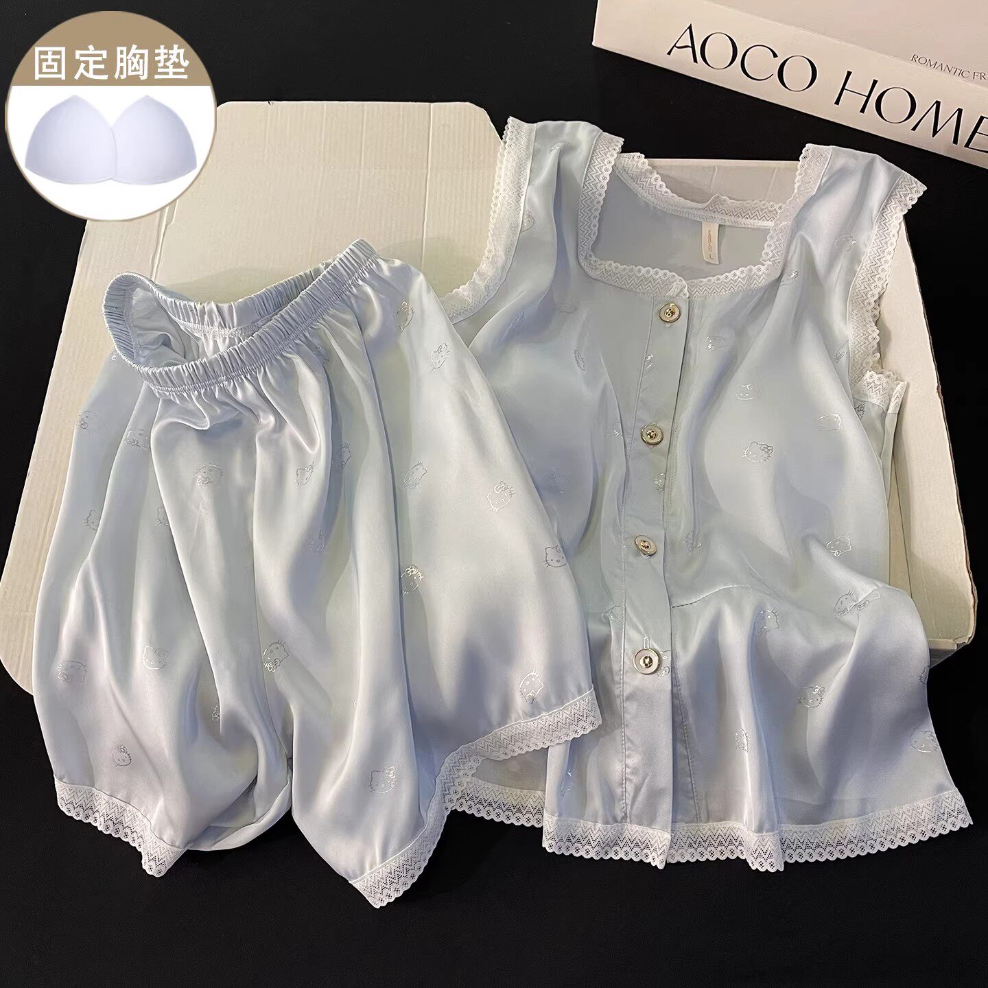 日本GP蓝色冰丝睡衣女新款夏季带胸垫凉感KT猫背心短裤蕾丝家居服