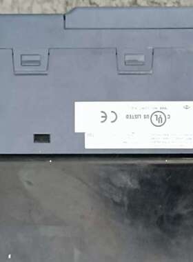 变频器 FRN0004C2S-4C