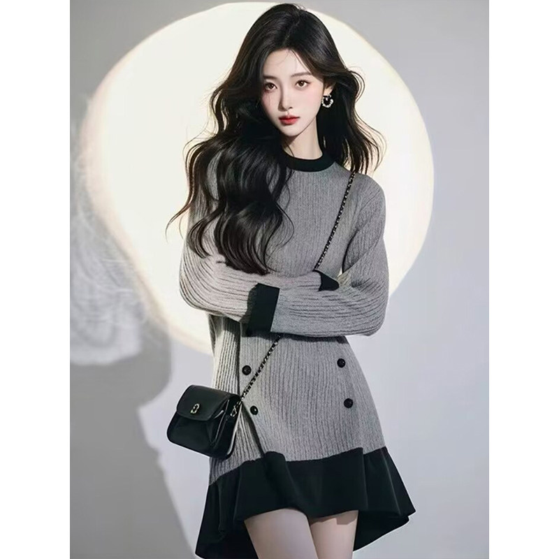 高级感超好看气质灰色针织连衣裙女2025秋季新款名媛慵懒风短裙子