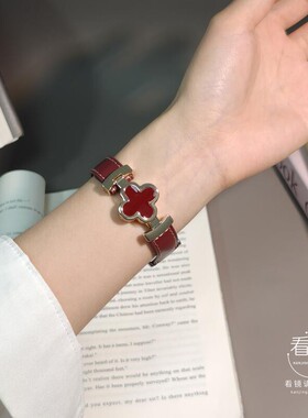 适用iwatch8手表带10苹果S10手表S9表带apple watch9四叶草磁吸扣S8新款46时尚SE网红女高级S7小香风Ultra2潮