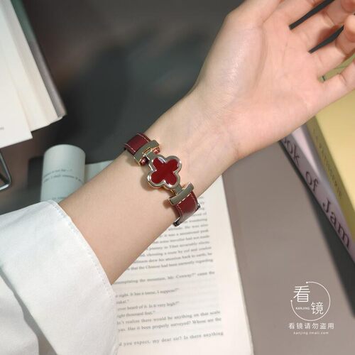 iwatch10苹果表带四叶草磁吸扣