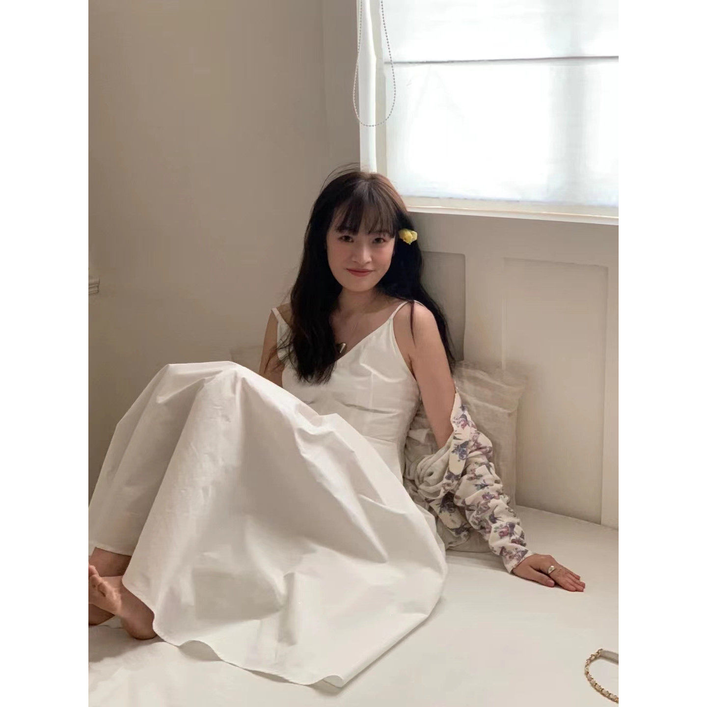 清仓现货简约V领吊带连衣裙