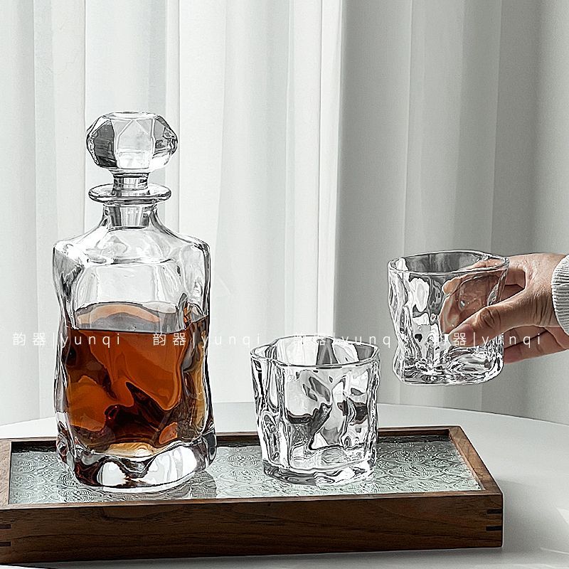 威士忌酒瓶扭扭洋酒樽酒壶酒杯