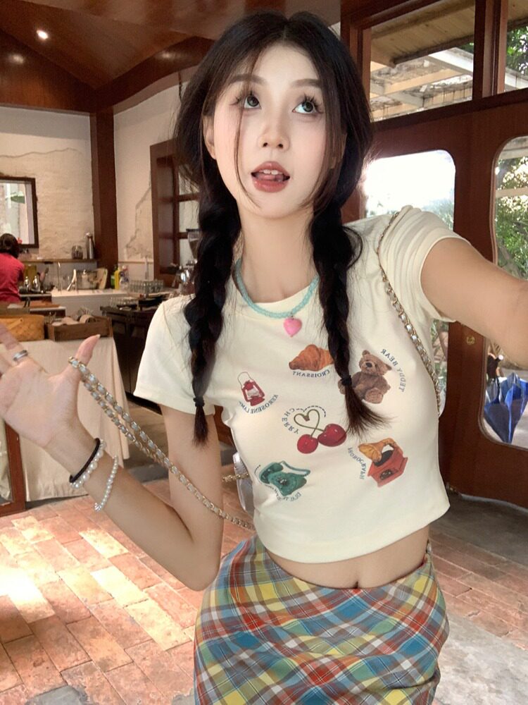 小白了兔大码女装印花短袖T恤