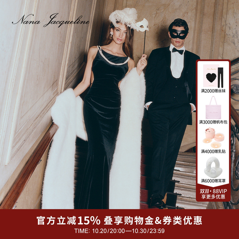 NanaJacqueline连衣裙丝绒露背